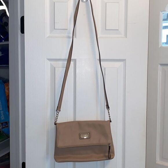 Nine West vegan leather blush pink Crossbody flap over purse - Picture 7 of 8